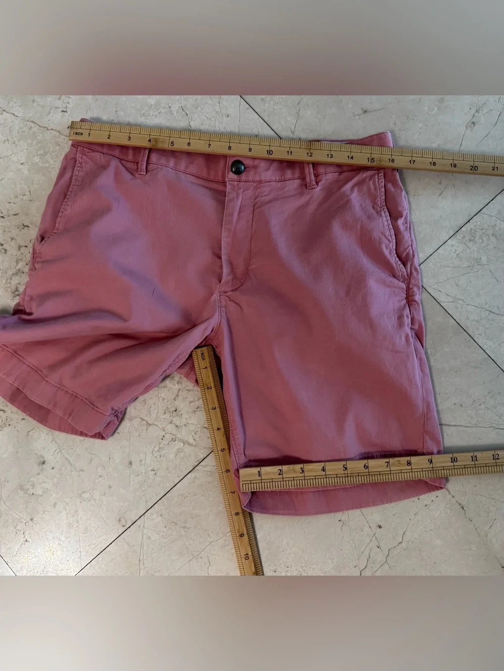 Faherty Rose Cotton Chino Flat-Front Shorts. BB21